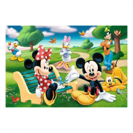 Puzzle cu Minnie si Mickey in parc
