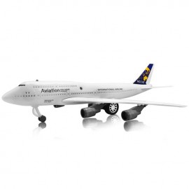 Avion cu sunete realistice...
