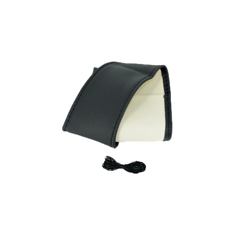 Husa-volan-imitatie-piele-K95LUX-extra-lata-38cm125cm-marimea-M-cu-ac-si-ata-culoare-negru Husa-volan-imitatie-piele-K95LUX-extra-lata-38cm125cm-marimea-M-cu-ac-si-ata-culoare-negru